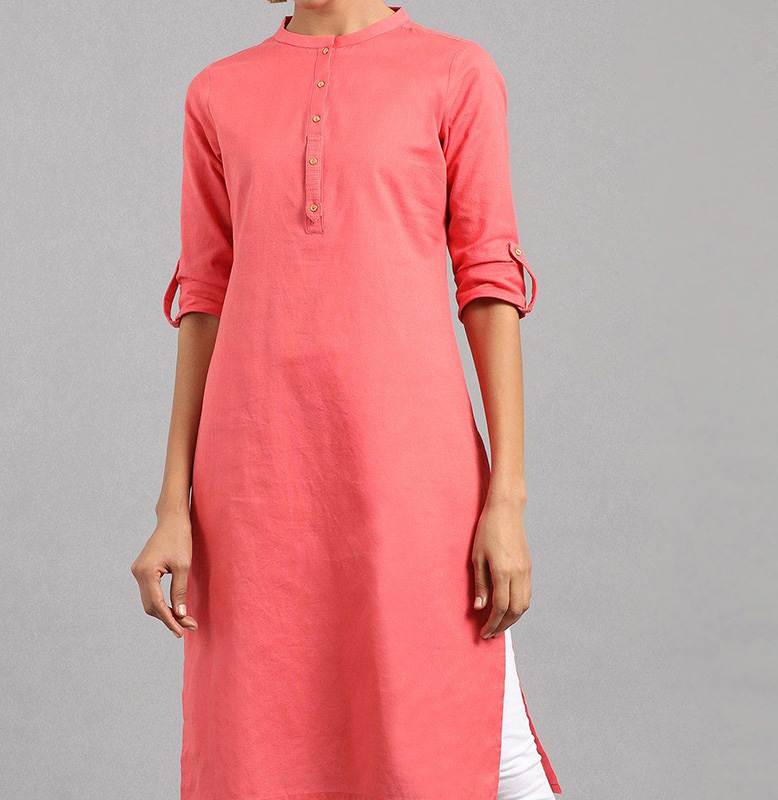 W Coral Mandarin Neck Solid Kurta