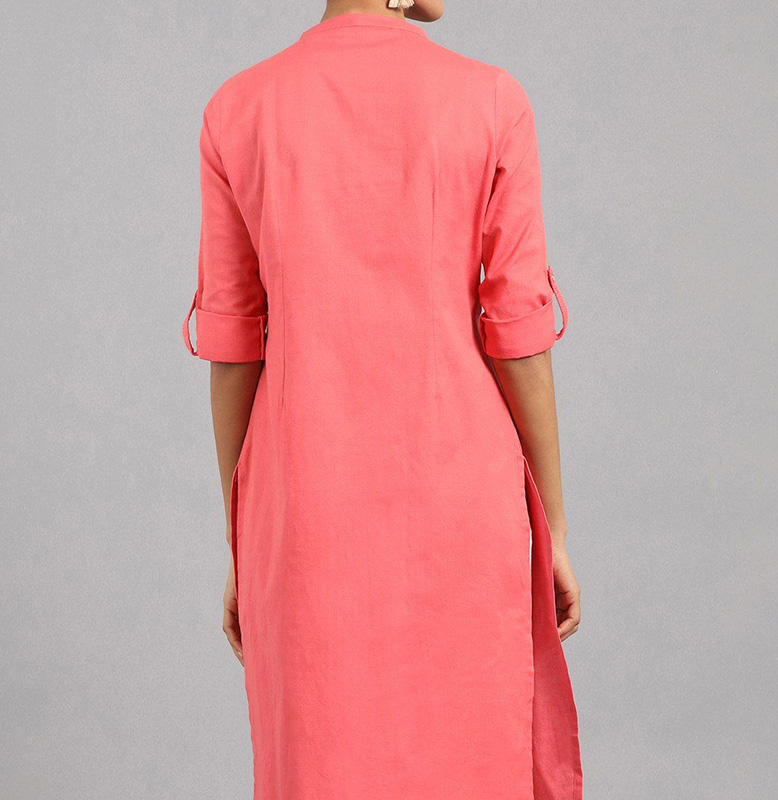 W Coral Mandarin Neck Solid Kurta
